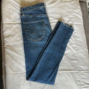 American Eagle jeans, Excellent used condition, size 8
